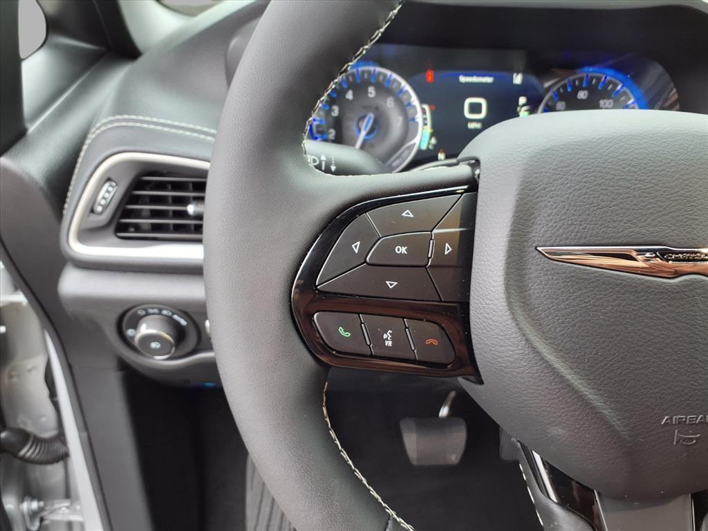 new 2026 Chrysler Pacifica car, priced at $43,370