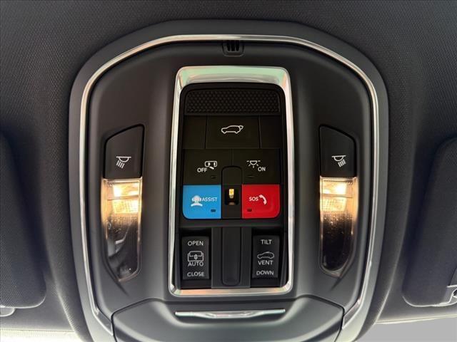 new 2025 Jeep Grand Cherokee car, priced at $42,399