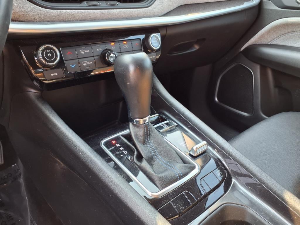 used 2022 Jeep Compass car, priced at $21,120