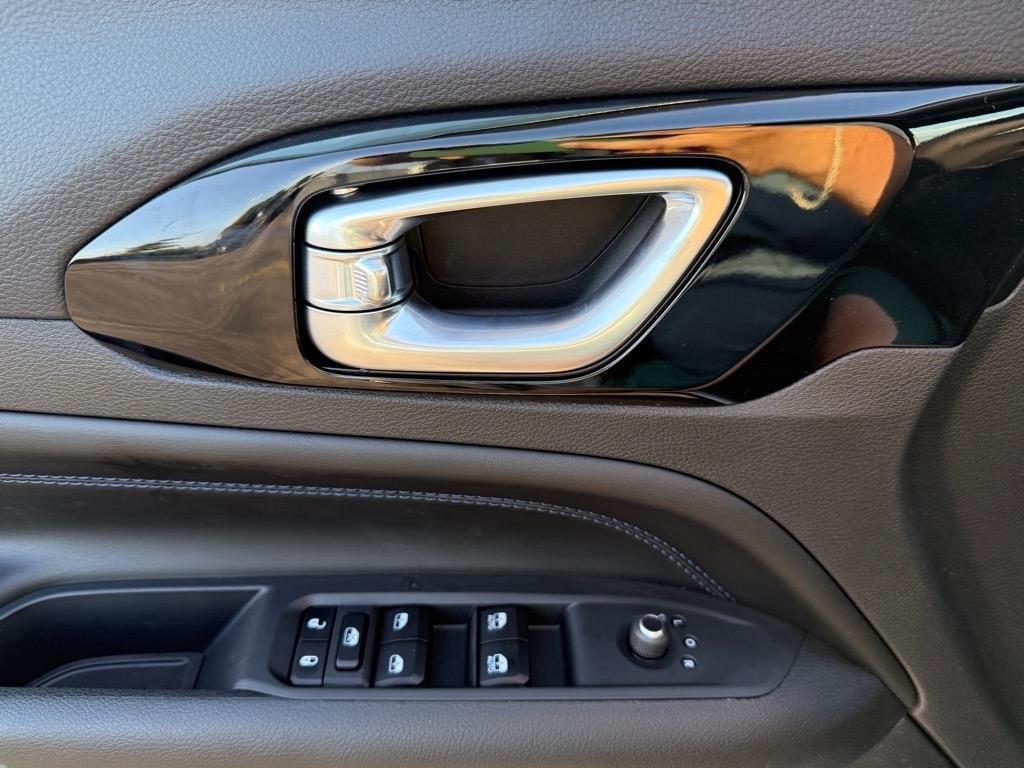 new 2025 Jeep Compass car, priced at $29,383