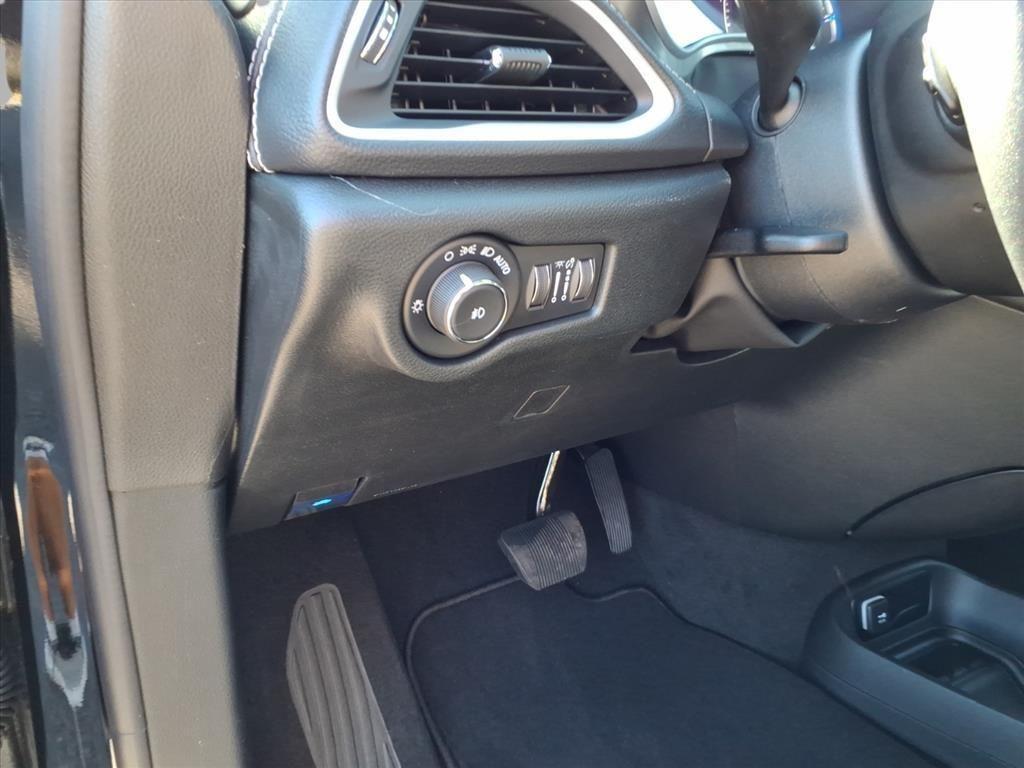 new 2026 Chrysler Pacifica car, priced at $44,932