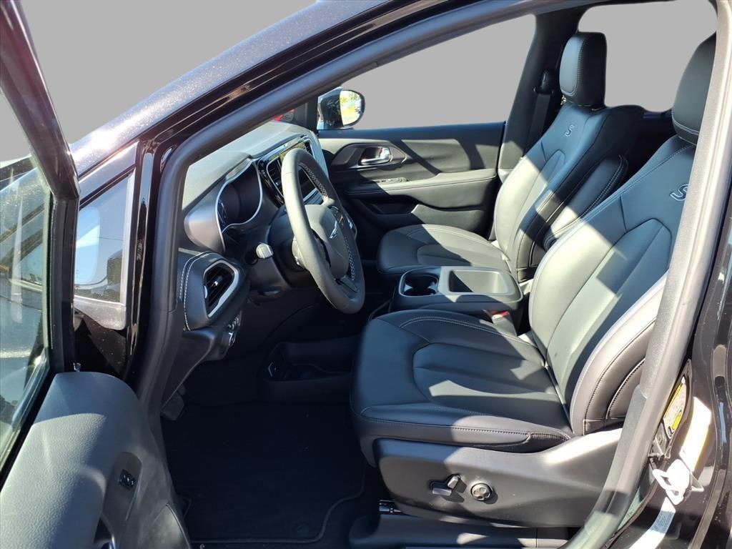 new 2026 Chrysler Pacifica car, priced at $44,932