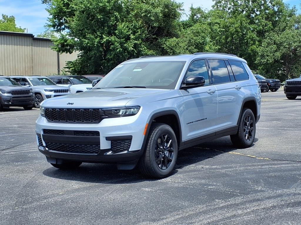 new 2025 Jeep Grand Cherokee L car, priced at $41,393