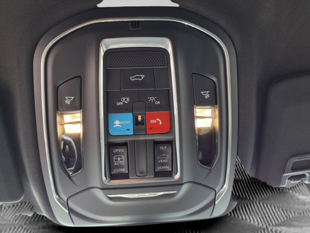 new 2025 Jeep Grand Cherokee L car, priced at $41,393