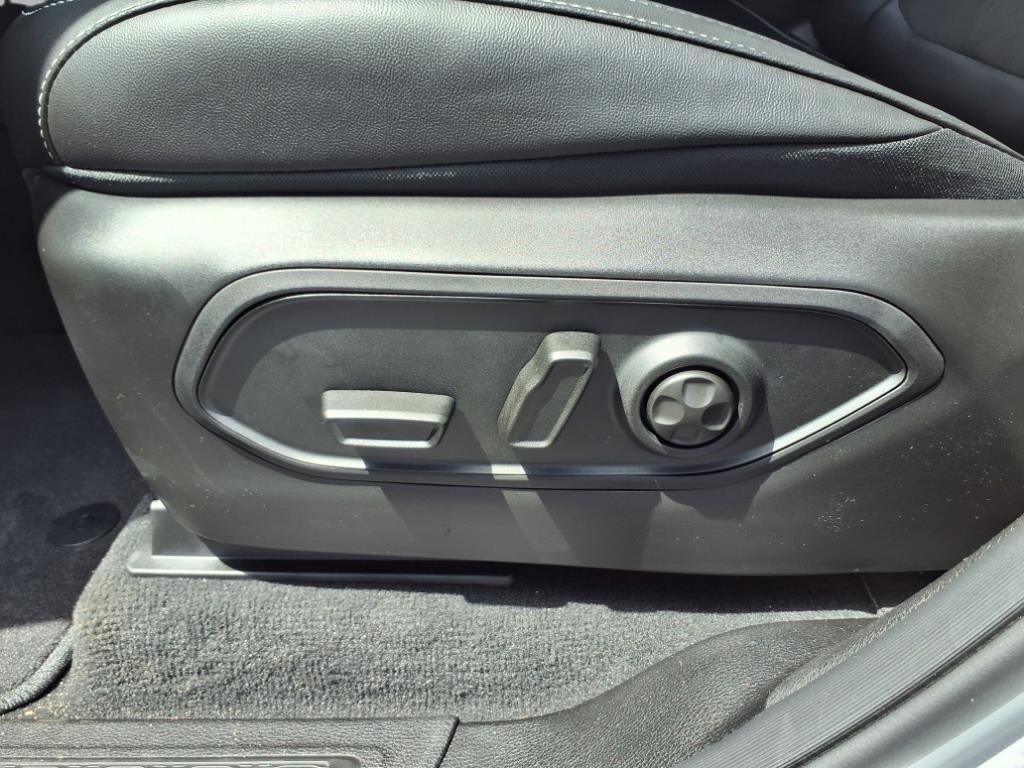 new 2025 Jeep Grand Cherokee L car, priced at $41,393