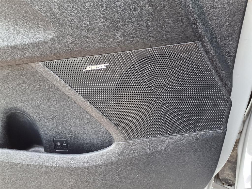 used 2023 Kia Sorento car, priced at $30,171