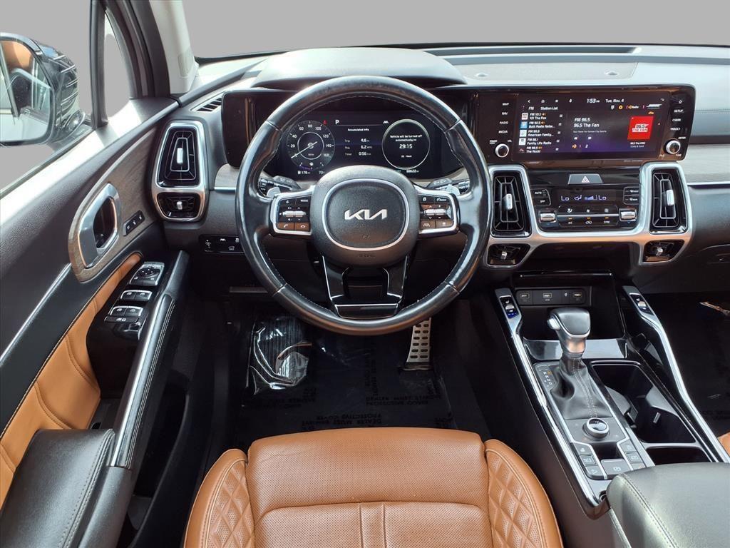 used 2023 Kia Sorento car, priced at $30,171