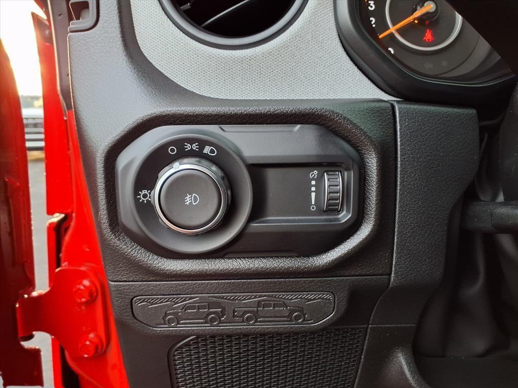 new 2025 Jeep Wrangler car, priced at $39,153