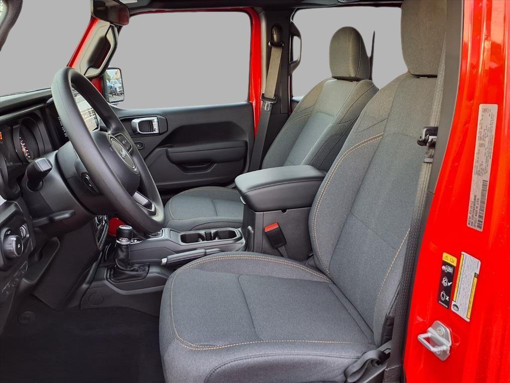 new 2025 Jeep Wrangler car, priced at $39,153