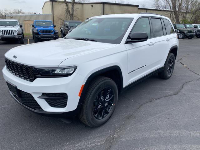 new 2024 Jeep Grand Cherokee car, priced at $36,685