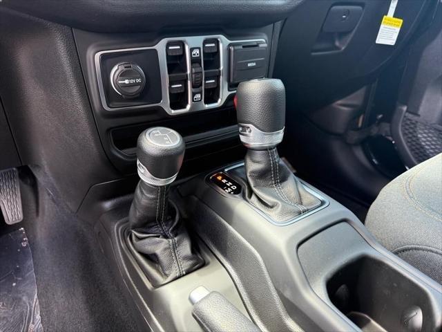 new 2025 Jeep Wrangler car, priced at $42,564