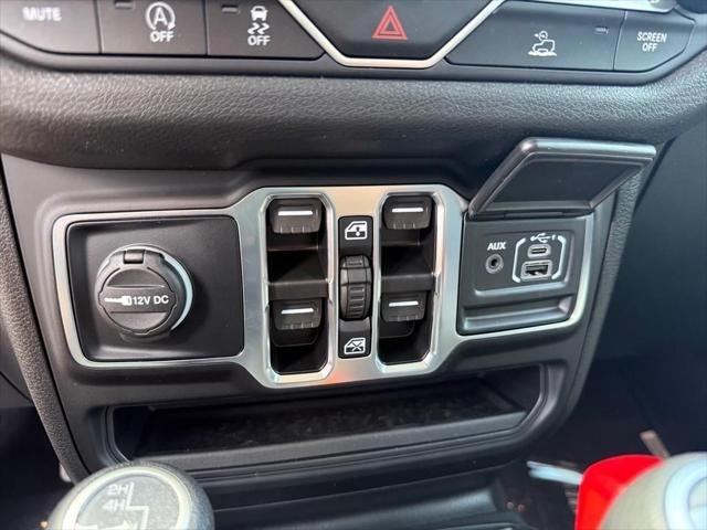new 2025 Jeep Wrangler car, priced at $42,564