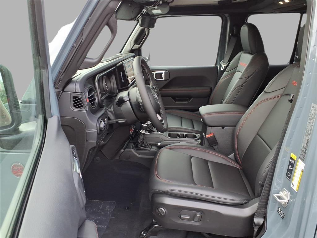 new 2025 Jeep Gladiator car, priced at $49,359