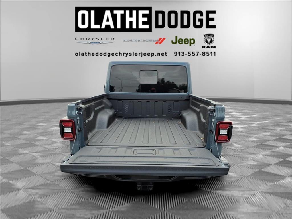 new 2025 Jeep Gladiator car, priced at $49,359