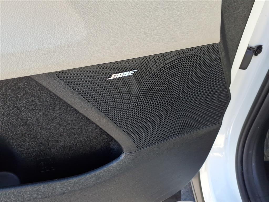 used 2023 Kia Sorento Hybrid car, priced at $29,298