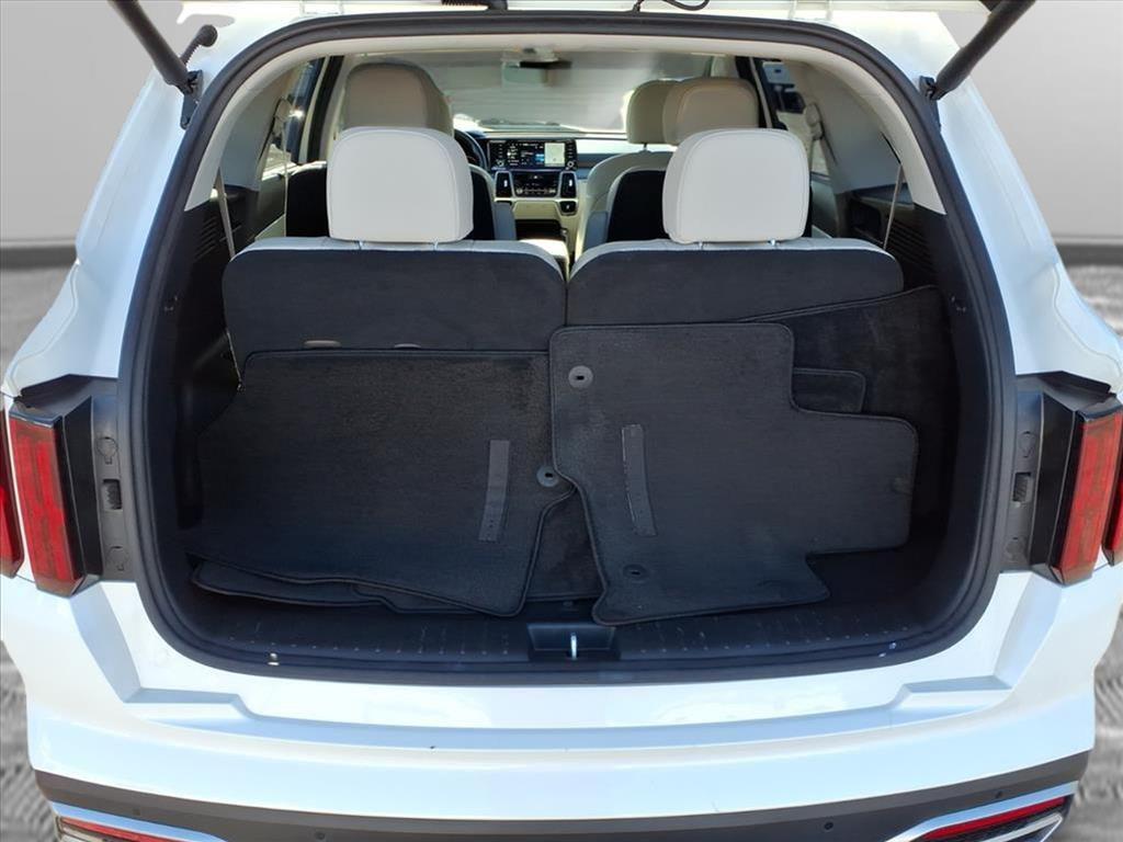 used 2023 Kia Sorento Hybrid car, priced at $29,298