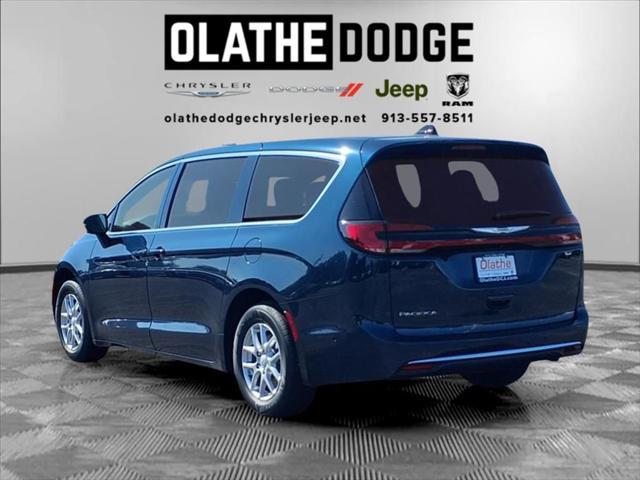 new 2025 Chrysler Pacifica car, priced at $40,477