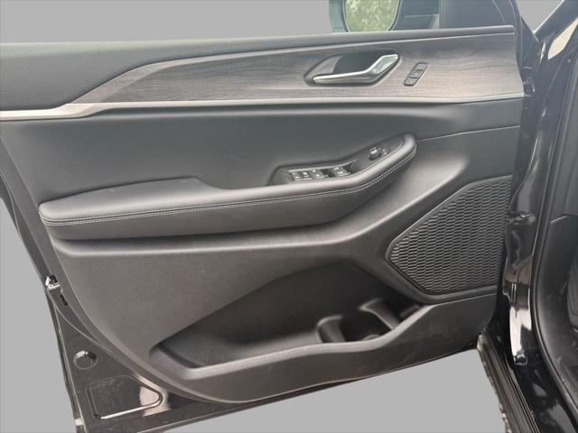 new 2025 Jeep Grand Cherokee L car, priced at $48,861