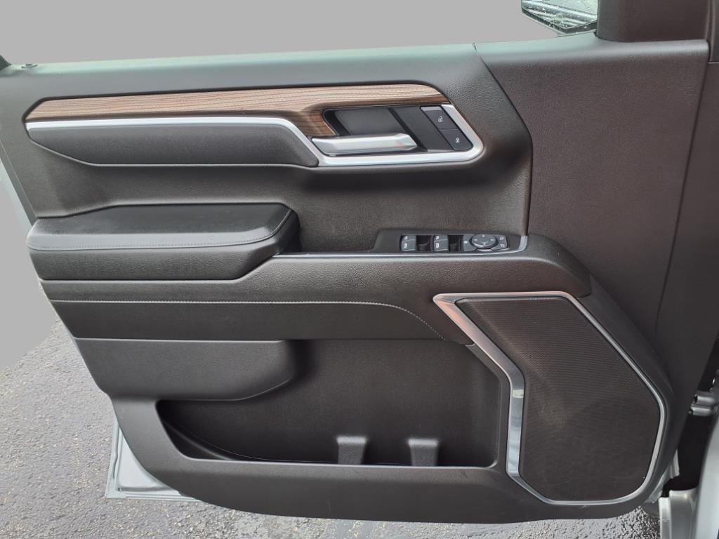 used 2025 Chevrolet Silverado 1500 car, priced at $43,856