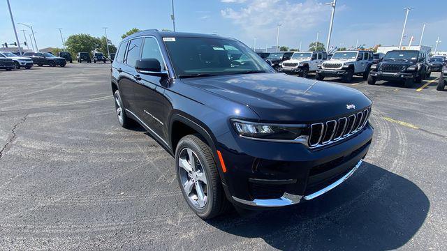 new 2024 Jeep Grand Cherokee L car, priced at $44,285