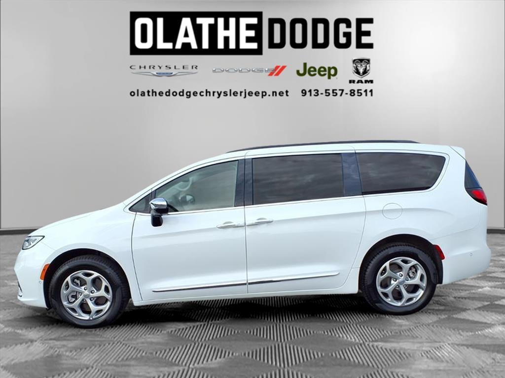 used 2023 Chrysler Pacifica car, priced at $40,890