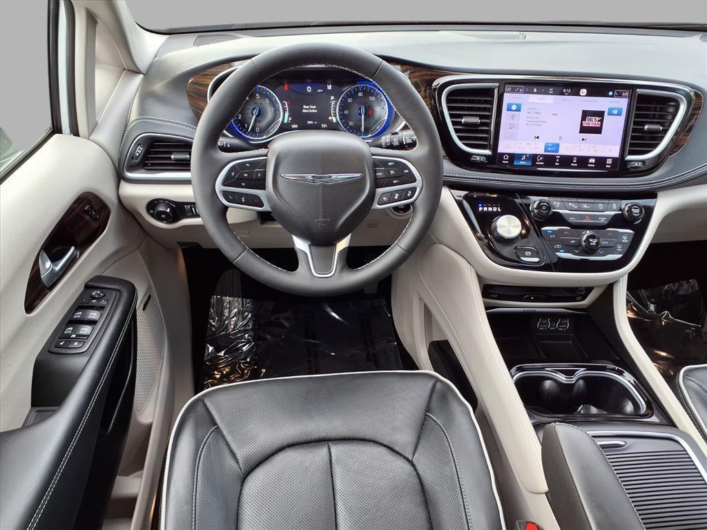 used 2023 Chrysler Pacifica car, priced at $40,890