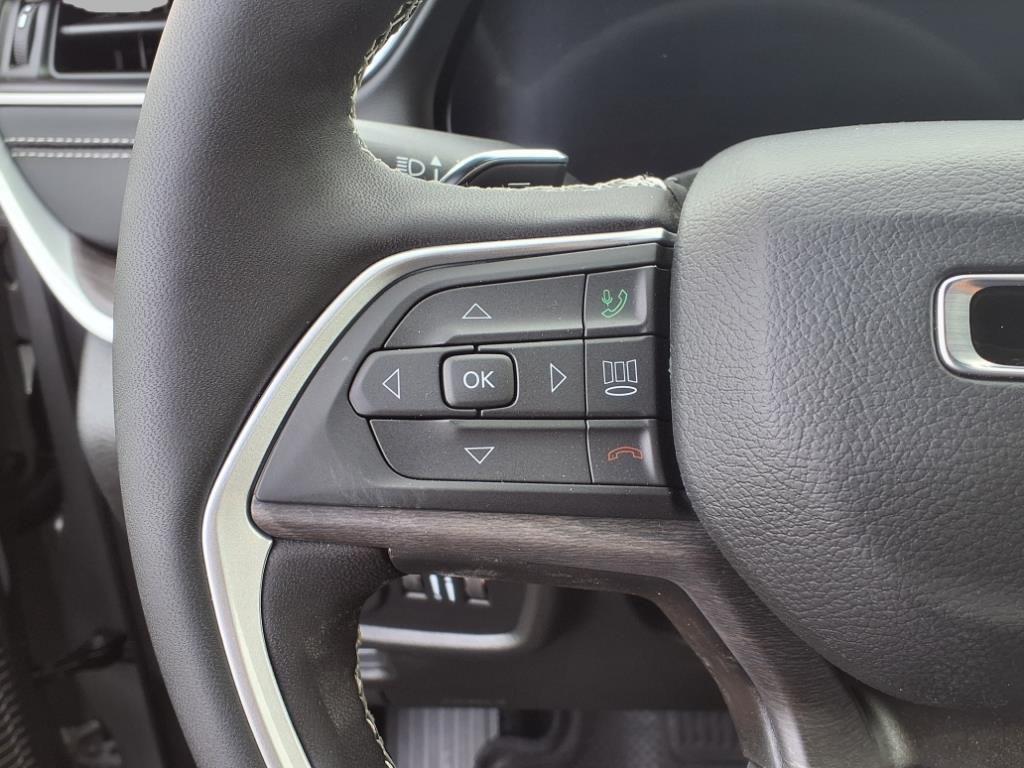 new 2025 Jeep Grand Cherokee L car, priced at $44,200