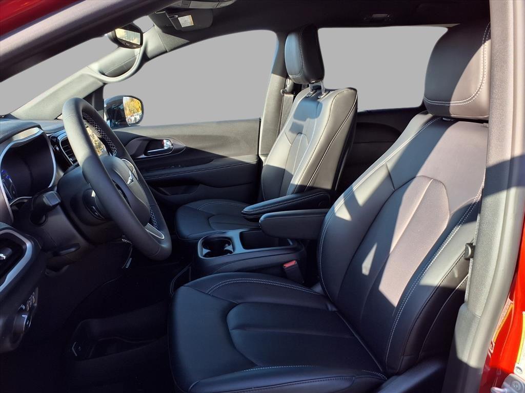 new 2026 Chrysler Pacifica car, priced at $42,201