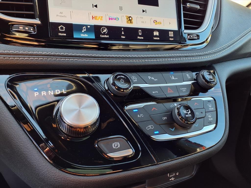 new 2026 Chrysler Pacifica car, priced at $42,201