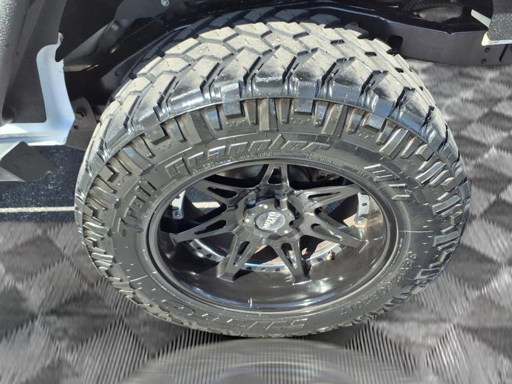 used 2016 Jeep Wrangler Unlimited car, priced at $27,995