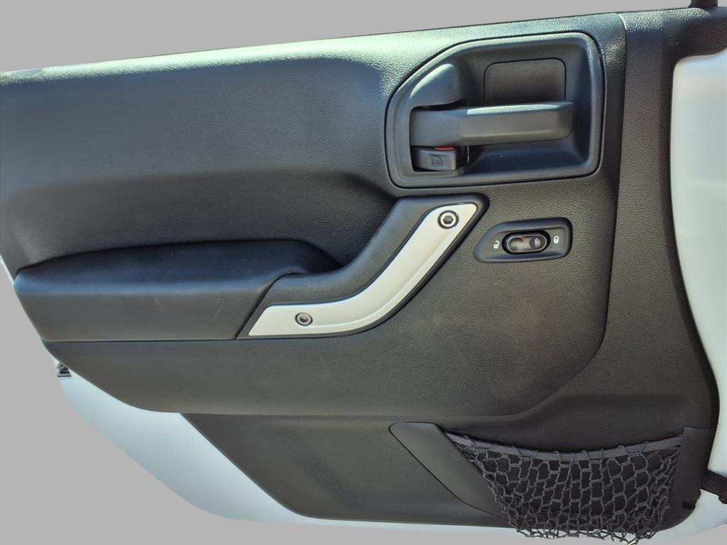 used 2016 Jeep Wrangler Unlimited car, priced at $27,995