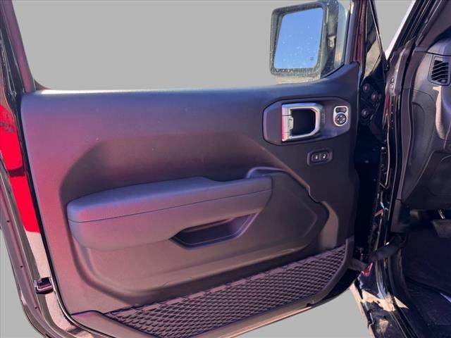 new 2025 Jeep Gladiator car, priced at $44,030