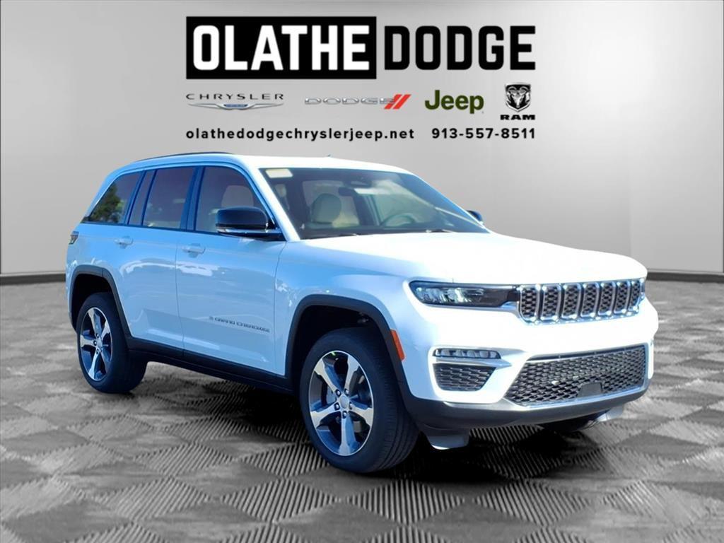 new 2025 Jeep Grand Cherokee car, priced at $44,609