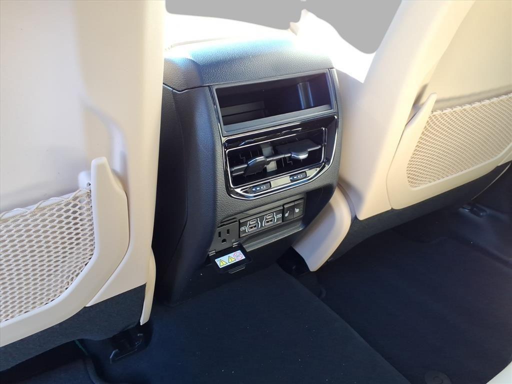 new 2025 Jeep Grand Cherokee car, priced at $44,609