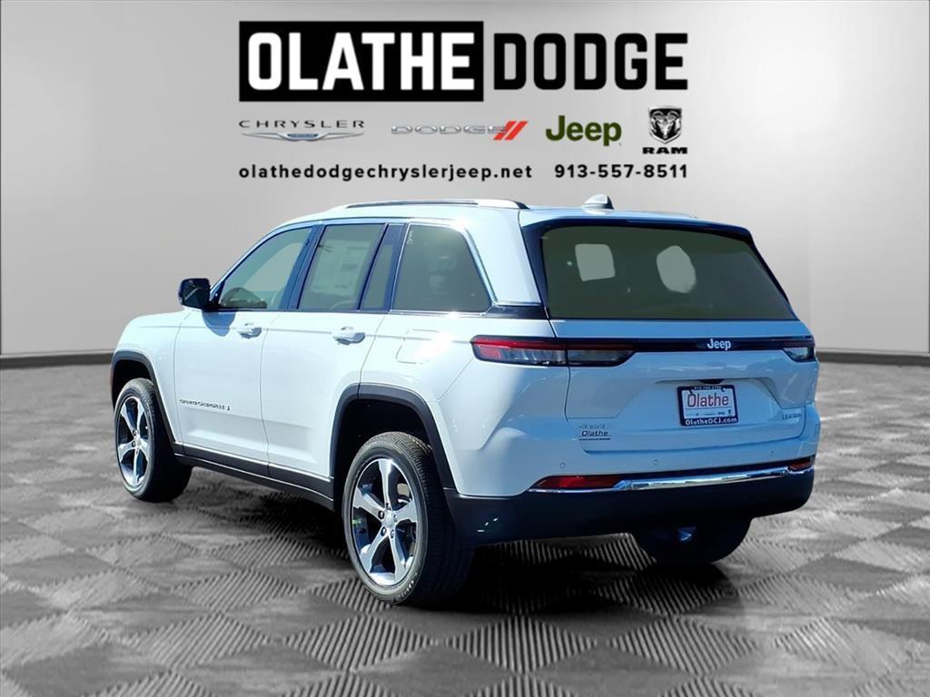 new 2025 Jeep Grand Cherokee car, priced at $44,609