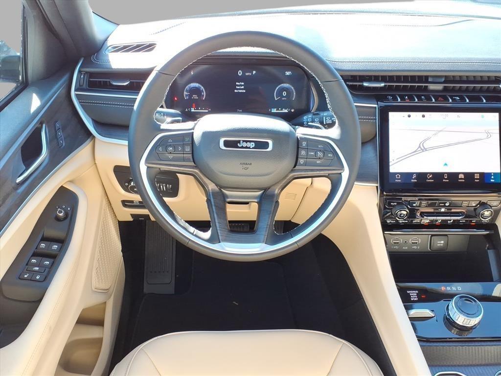 new 2025 Jeep Grand Cherokee car, priced at $44,609