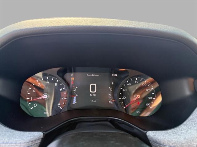 new 2025 Jeep Compass car, priced at $28,900