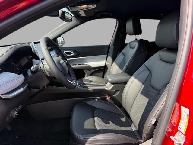new 2025 Jeep Compass car, priced at $28,900