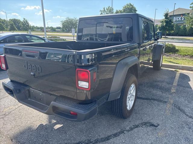 used 2023 Jeep Gladiator car, priced at $27,995