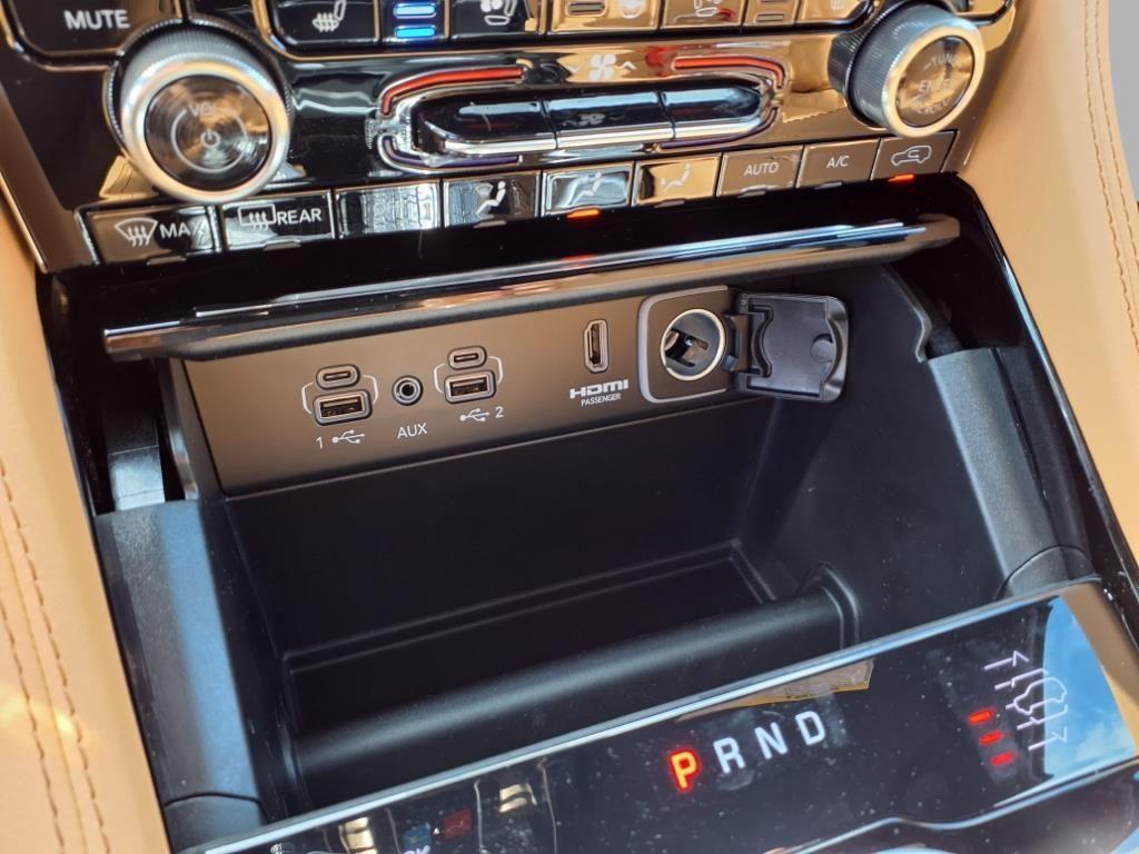 new 2025 Jeep Grand Cherokee car, priced at $59,190