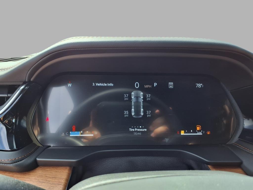new 2025 Jeep Grand Cherokee car, priced at $59,190