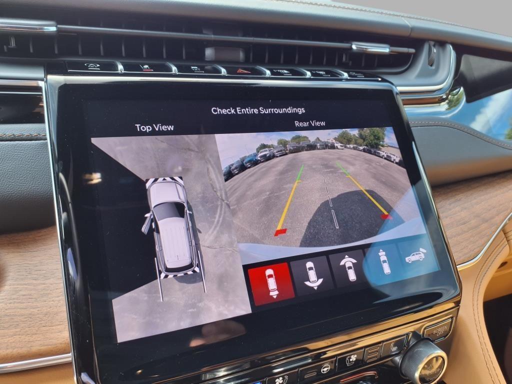 new 2025 Jeep Grand Cherokee car, priced at $59,190