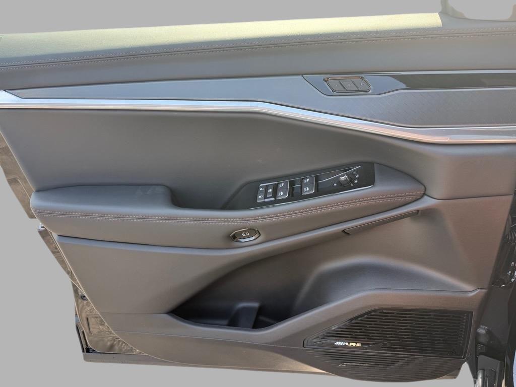 new 2025 Jeep Wagoneer S car, priced at $43,650