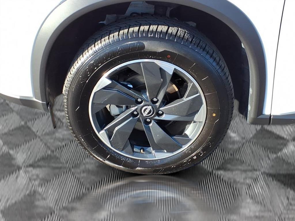used 2024 Nissan Rogue car, priced at $22,241