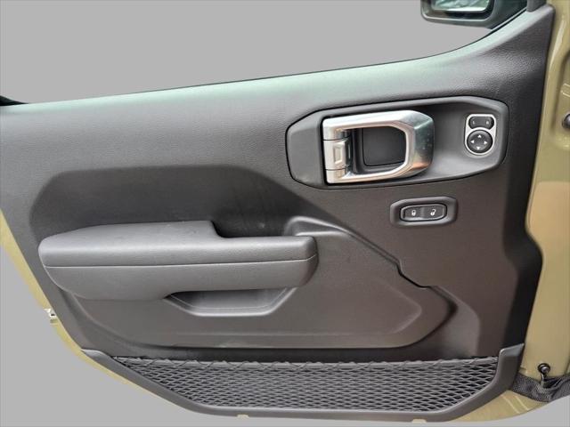 new 2025 Jeep Wrangler car, priced at $45,440