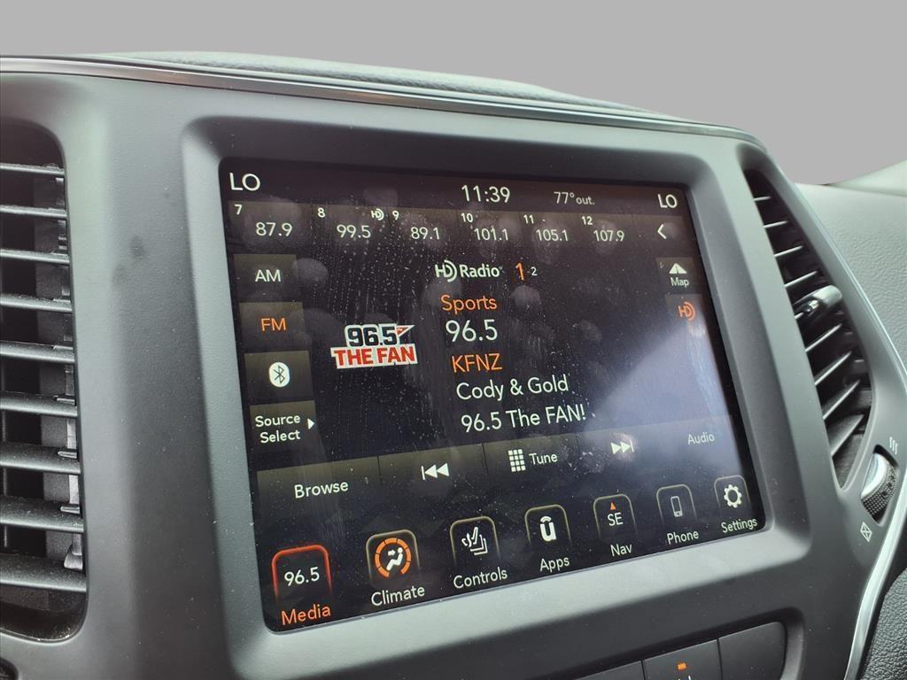 used 2023 Jeep Cherokee car, priced at $21,950