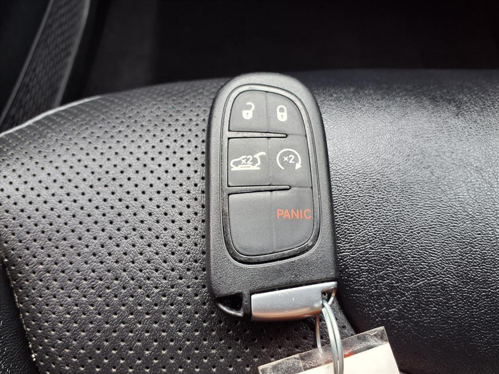 used 2023 Jeep Cherokee car, priced at $21,950