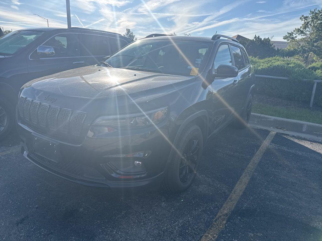 used 2023 Jeep Cherokee car, priced at $23,425