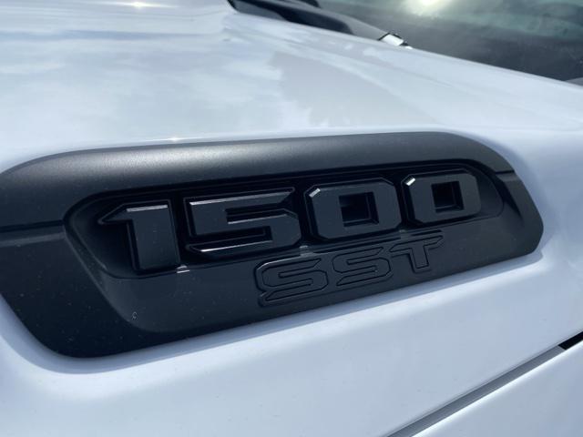 new 2025 Ram 1500 car, priced at $47,780