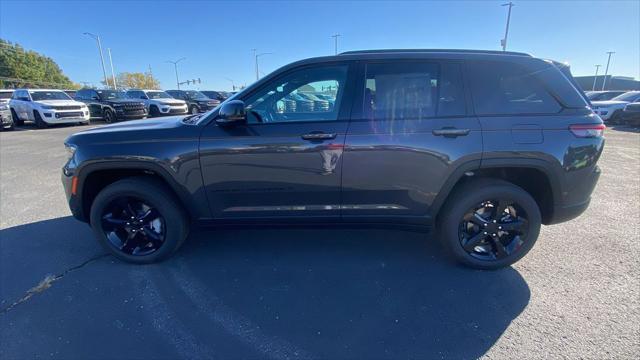 new 2025 Jeep Grand Cherokee car, priced at $51,955